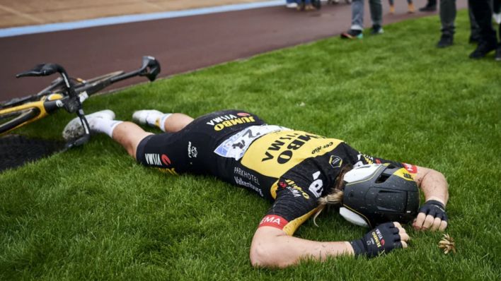 Romy Kasper nach Paris-Roubaix. (Quelle: TeamJumboVisma.com)