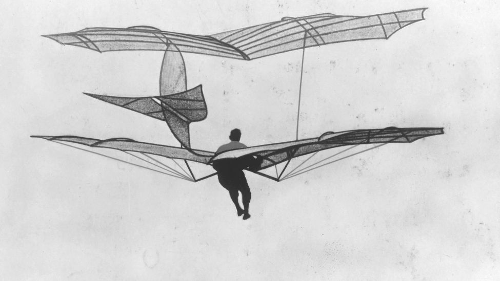 Fluguebung mit dem Haengegleiter von Otto Lilienthal - Foto, um 1895. (Quelle: akg-images)