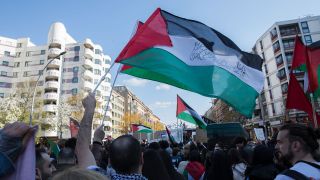 Eine vergangene Palästinenser-Demonstration in Berlin (Michael Kuenne/dpa).