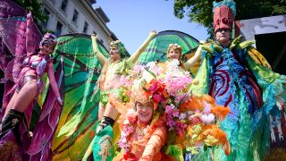 Eindrücke vom diesjährigen Karneval der Kulturen am 28.05.2023 in Berlin. (Quelle: IMAGO/Christian Spicker)