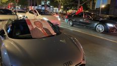 Autokorso auf dem Berliner Kudamm nach Erdogans Sieg (Bild: rbb/Ludger Smolka)