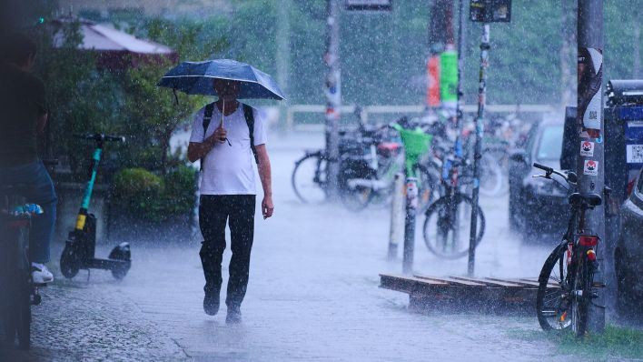 Wetterdienst warnt vor schweren Gewittern am Donnerstag