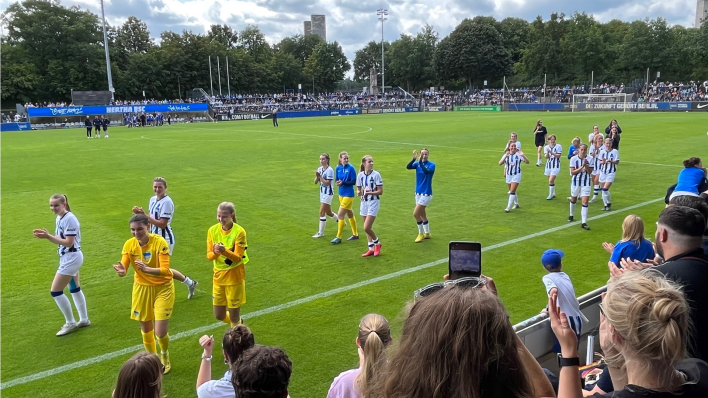 Die neue Frauenabteilung von Hertha BSC hat ihr erstes Spiel für den Verein absolviert. (Foto: rbb)