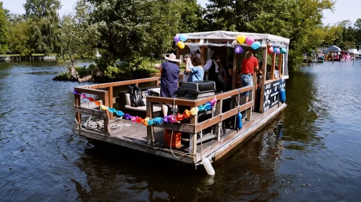Partyboote auf Berlins Gewässern (Quelle: rbb)
