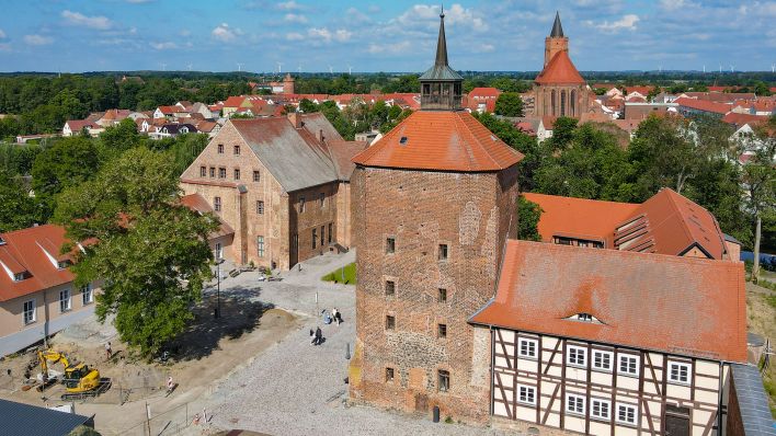 Die im Jahr 1316 erstmals urkundlich erwähnten Burg Beeskow (Quelle: dpa/Patrick Pleul)