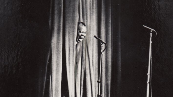 Vorhang auf für Louis Armstrong 1965 im Friedrichstadtpalast. (Quelle: Helmut Raddatz)