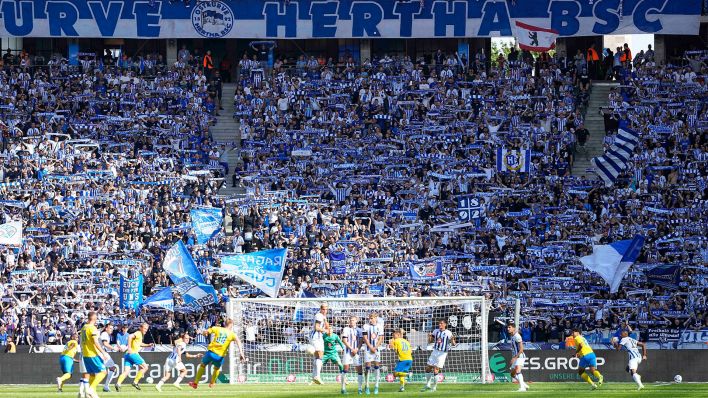 Hertha BSC wird trotz Bundesliga-Abstieg zahlreich von seinen Fans unterstützt.