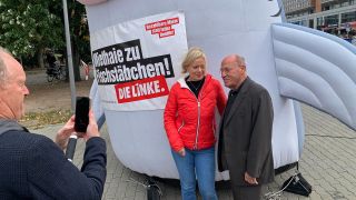 Gysi und Lötzsch bei Wahlkampf in Berlin 2023.(Quelle:rbb/S.Schöbel)