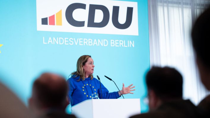 Hildegard Bentele (CDU), Europaabgeordnete und Kandidatin für den Spitzenkandidatenplatz für die CDU Berlin bei der Europawahl 2024, spricht bei einer Landesvertreterversammlung zur Aufstellung der Liste zur Europawahl. (Quelle: C. Gateau/dpa)