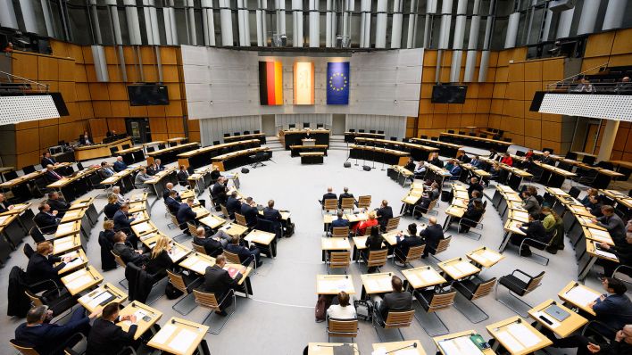 Symbolbild: Sitzung im Berliner Abgeordnetenhaus. (Quelle: dpa/Jutrczenka)