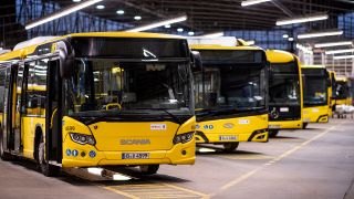 Verschiedene Busse stehen am 19.01.2022 im Betriebshof der Berliner Verkehrsbetriebe (BVG). (Quelle: dpa-Bildfunk/Fabian Sommer)