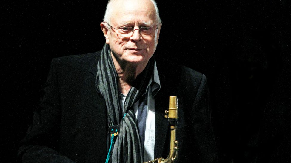 Archivbild: Saxophonist Ernst-Ludwig Petrowsky. (Quelle: dpa/Eventpress)