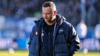 Hertha-Trainer Pal Dardai ist nach der Niederlage in Wiesbaden enttäuscht (imago images/Eibner)