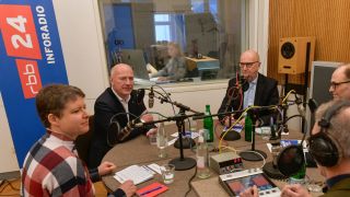 "rbb24 Inforadio Forum mit Dietmar Ringel" zu Gast Kai Wegner und Dietmar Woidke. (Quelle: rbb)