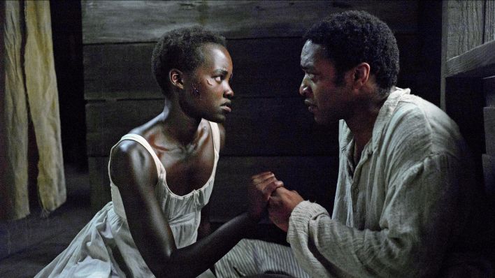 Archivbild: Lupita Nyong'O & Chiwetel Ejiofor. Figuren: Patsey, Solomon Northup im Film "12 Years A Slave". (Quelle: dpa/AF)