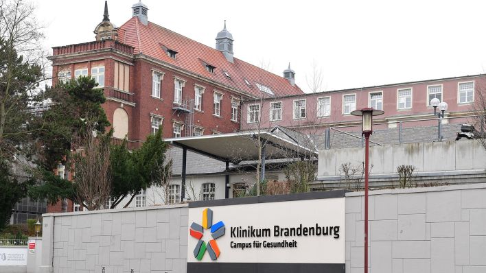 Das städtische Klinikum Brandenburg - Campus für Gesundheit an der Hochstraße.