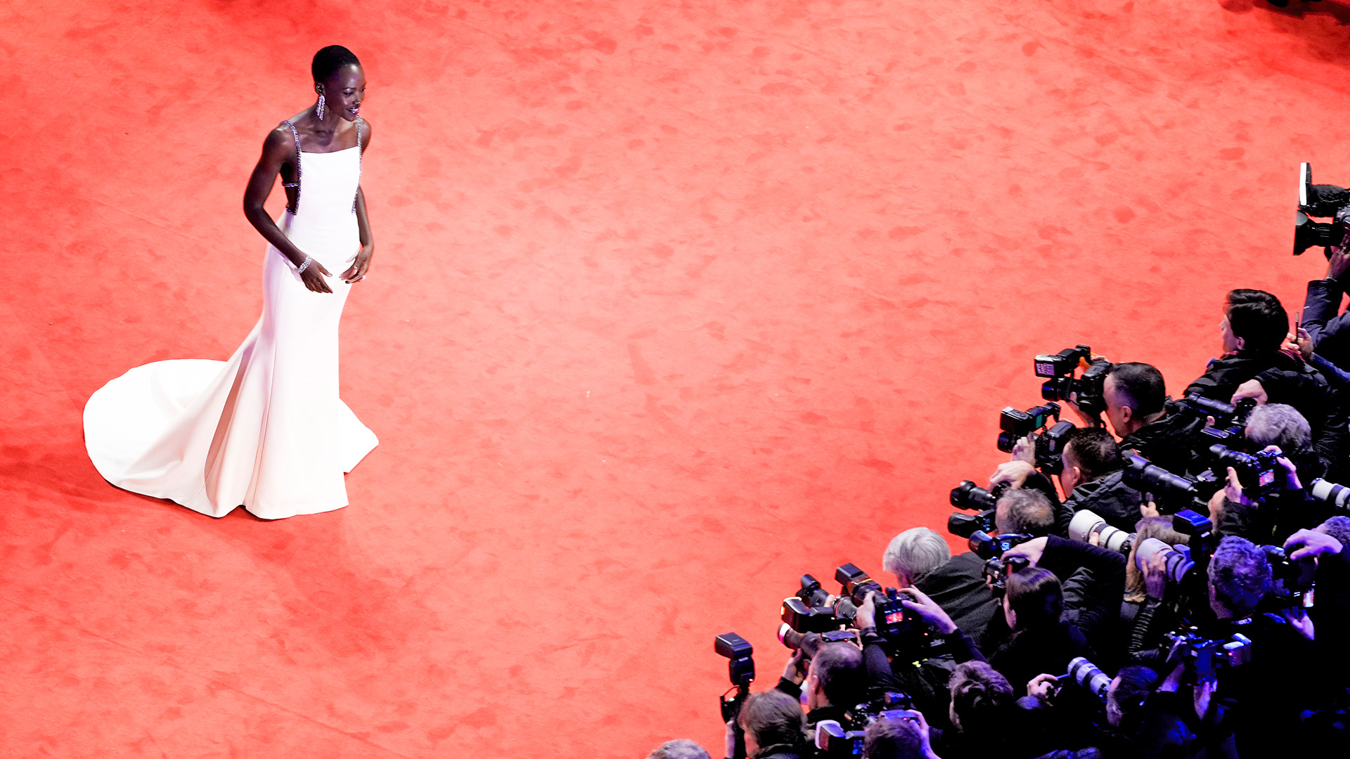 Die Internationale Jury der Berlinale wird in diesem Jahr von der kenianisch-mexikanischen Oscar-Preisträgerin Lupita Nyong'o geleitet (Quelle: © AP Photo/Markus Schreiber)