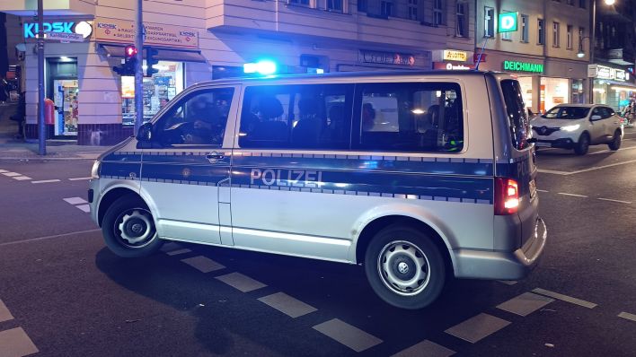 Symbolbild: Polizeieinsatz in Berlin. (Quelle: dpa/sulupress)