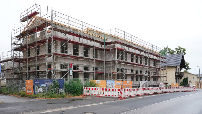 Archivbild: Eine Baustelle für ein Mehrfamilienhaus in Brandenburg, Potsdam, am 22.09.2023.(Quelle: dpa/Soeren Stache)