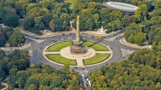 Großer Stern mit der Siegessäule im Tiergarten, aufgenommen am 08.09.2019 in Berlin. (Quelle: dpa/imageBROKER/Rolf Schulten)