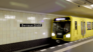 U-Bahnhof Bernauer Straße in Berlin (Quelle: IMAGO / Sabine Gudath)