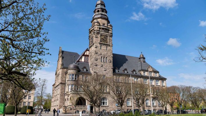 Symbolbild:Rathaus Wittenberge.(Quelle:imago images/R.Wareham)