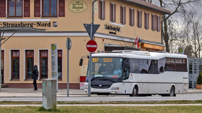 Bushaltestelle in Strausberg Nord 2022. (Quelle: foto alliantie/Andreas Gora)
