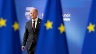 Bundeskanzler Olaf Scholz bei einem Treffen des Europäischen Rats (Quelle: AP/Virginia Mayo)