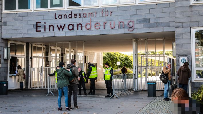 Archivbild: Das Landesamt für Einwanderung am friedrich-krause-ufer in Berlin ist die Ausländerbehörde der Hauptstadt. (Quelle: imago images/Kremming)