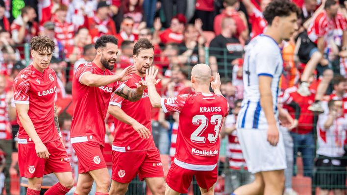 Sieg bei Hertha II: Energie Cottbus macht Aufstieg in die 3. Liga perfekt