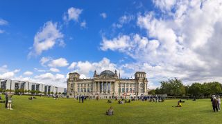 Bundestag in Berlin-Mitte (Bild: imago images/Depositphotos)