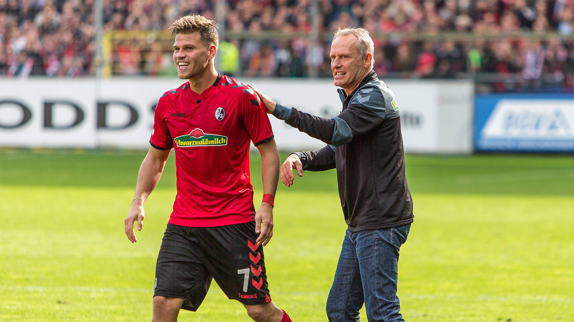 Florian Niederlechner (l.) und Christian Streich verstanden sich in Freiburg gut. (Foto: IMAGO / Beautiful Sports)