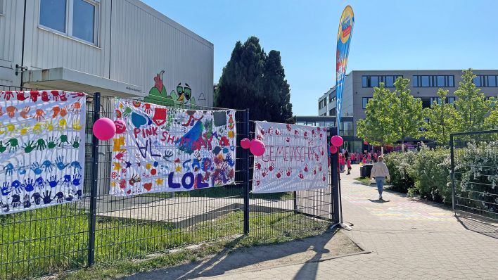 Pink Shirt Day an der Grund- Oberschule in Schwanebeck am 02.05.2024(Quelle: rbb/Felicitas Montag)