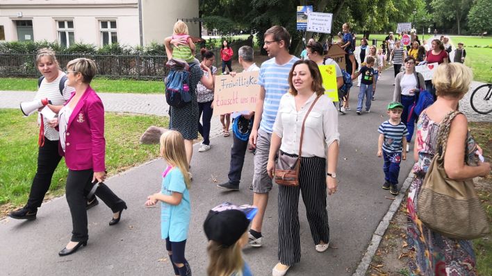Bernauer Eltern gegen Kitaumzug in Hort (Quelle: B.Haase-Wendt)