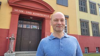 Der langjährige Direktor der Musik- und Kunstschule Schwedt, Volker Rehberg