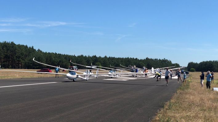 Die Elite des Segelflugs startet am Flugplatz Pohlitz.