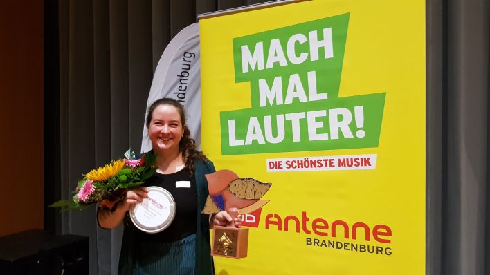 Annemarie Biermann aus Neuenhagen erhält Existenzgründerpreis Oderland für Foodtruck Pasta-Perle