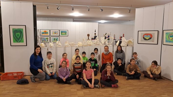 Geflüchtete Kinder aus der Ukraine bei Kunstprojekt „Blauer Himmel, goldenes Korn“ in Fürstenwalde