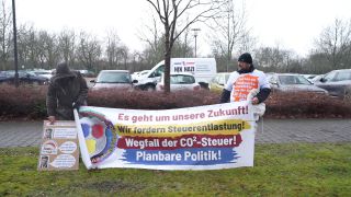 Protest Handwerker und Landwirte am Finanzamt in Frankfurt (Oder)