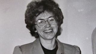 Die ehemalige Interflug-Mitarbeiterin Margot Lux Mitte der 80-er Jahre (Bild: Daniel Friedrich/rbb)