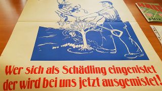 DDR-Propagandaplakat gegen vermeintliche Amikäfer-Invasion