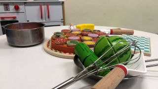 Spiel- und Kochsutensilien am Klinikum Niederlausitz in der Kindernotbetreuung