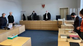 Während der Verhandlung im Gerichtssaal in Cottbus
