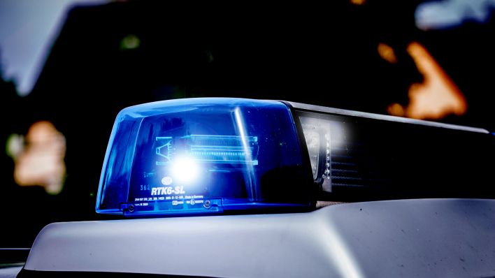 Das Blaulicht eines Polizeiautos (Foto: dpa/Fotostand/Schmitt)