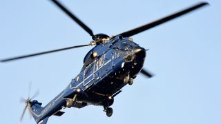 Ein Hubschrauber der Bundespolizei in der Luft (Symbolbild: dpa/Frederic Kern/Geisler-Fotopress)