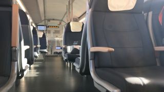 Innenansicht eines neuen Regionalzugs, der geht zum Fahrplanwechsel im Dezember 2022 in Betrieb