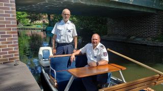 Sascha Frenzel (links) und Heiko Trägner (rechts) von der Wasserschutzpolizei (Foto: rbb/Mastow)